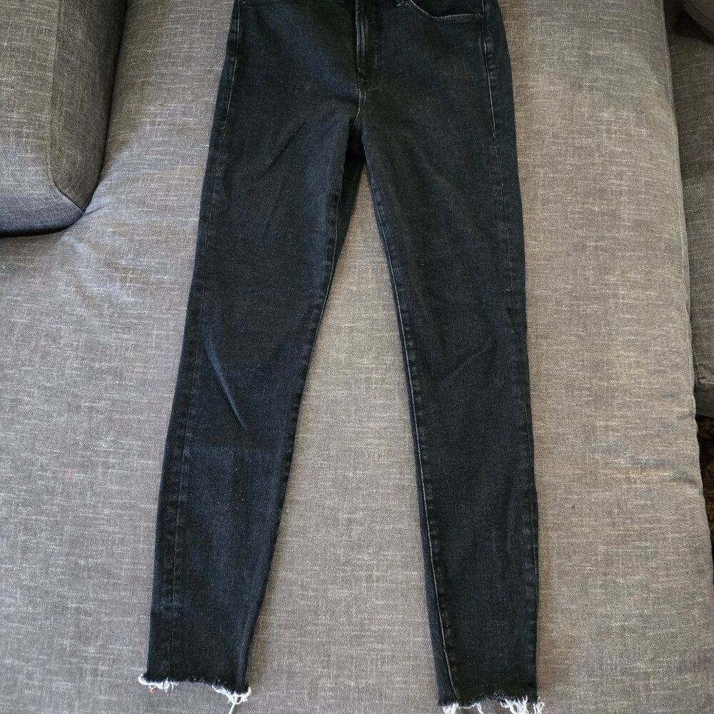 Good American Black Skinny Jeans Raw Hem Frayed Ankle Size 8